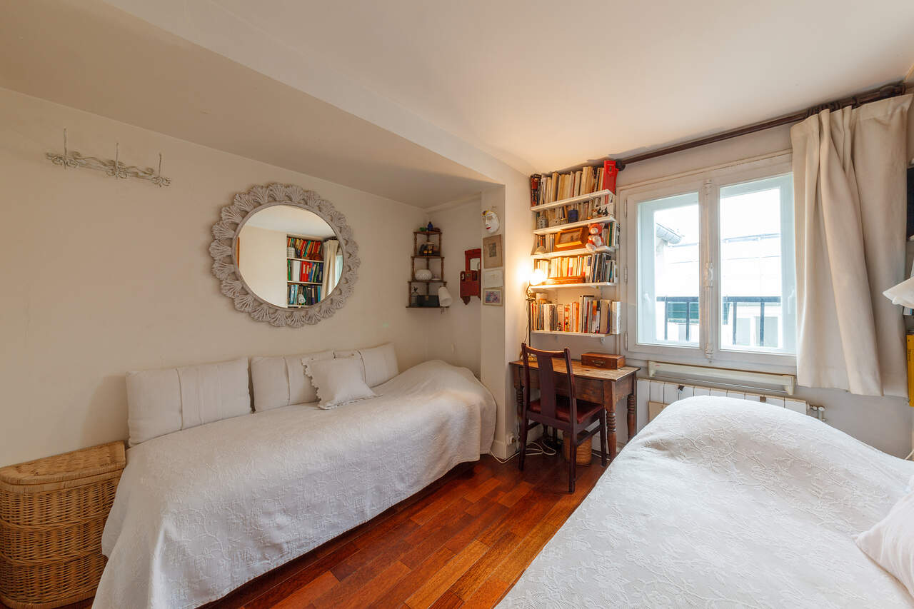 The 2nd bedroom